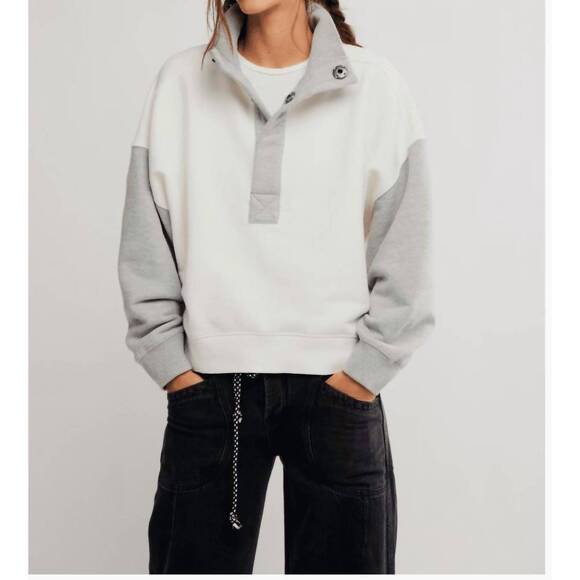 FREE PEOPLE Sweaters - NEW FREE PEOPLE color block timeless pullover in stone